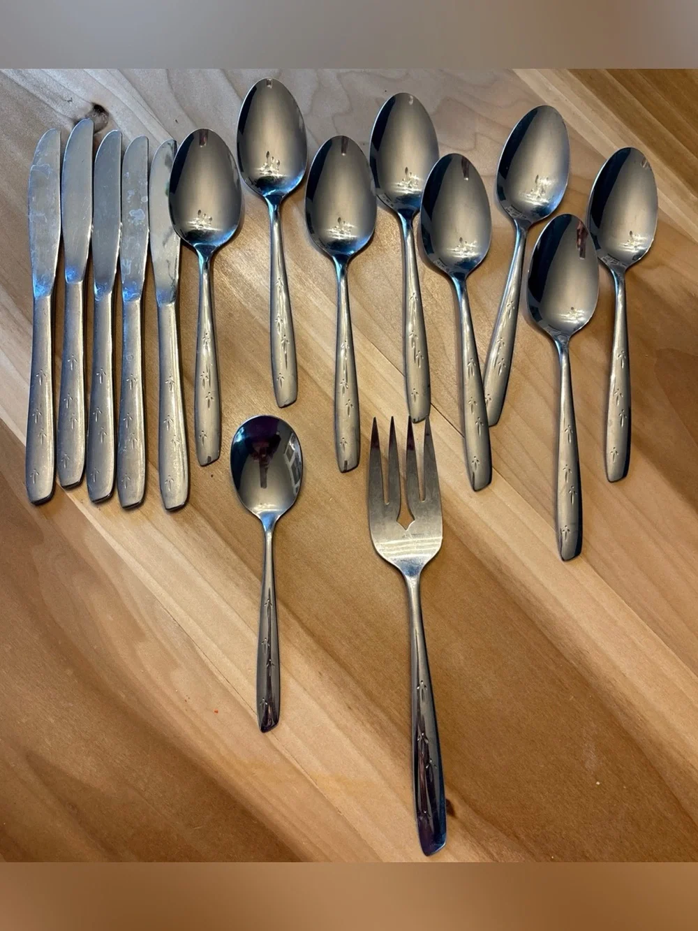 15 Vintage Oneida Stainless Flatware Serving Pieces Asian Arrow Spoons Knives